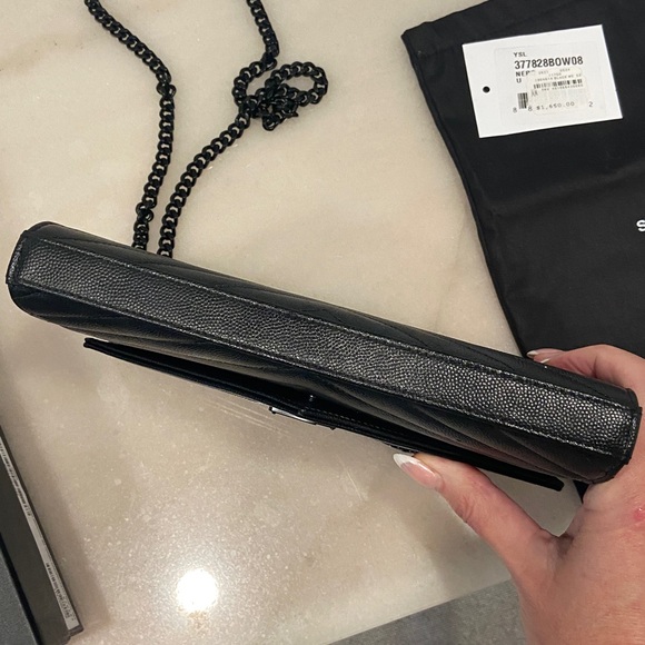 YSL Cassandre - Picture 11 of 15